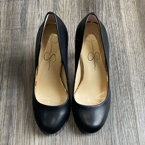 Jessica Simpson black heels like new size 7 1/2
